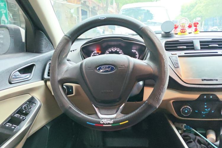 Used Ford Escort 2015 1.5L Manual Comfort Model Steering Wheel