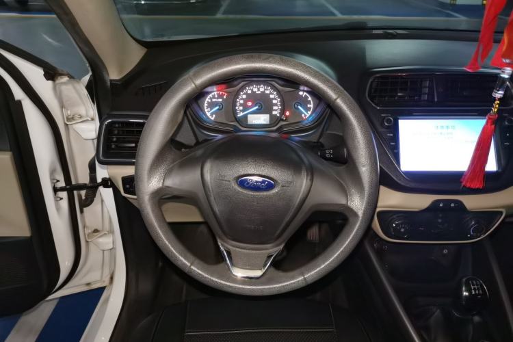 Used Ford Escort 2015 1.5L Manual Comfort Model Steering Wheel