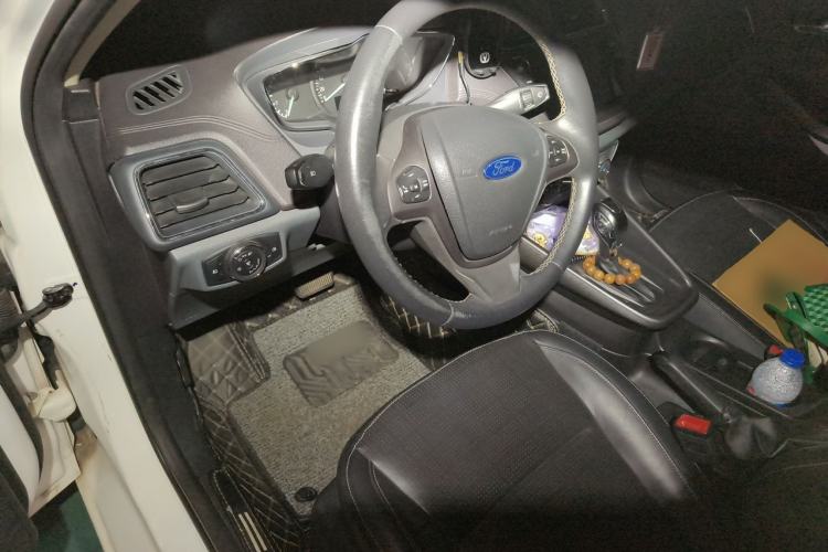 Used Ford Escort 2015 1.5L Automatic Fashion Model Steering Wheel
