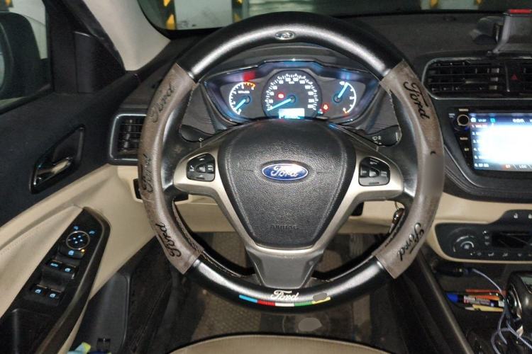 Used Ford Escort 2015 1.5L Automatic Fashion Model Steering Wheel