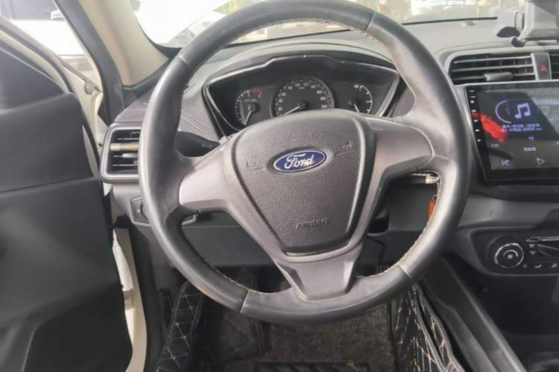 Used Ford Escort 2015 1.5L Manual Fashion Edition Steering Wheel