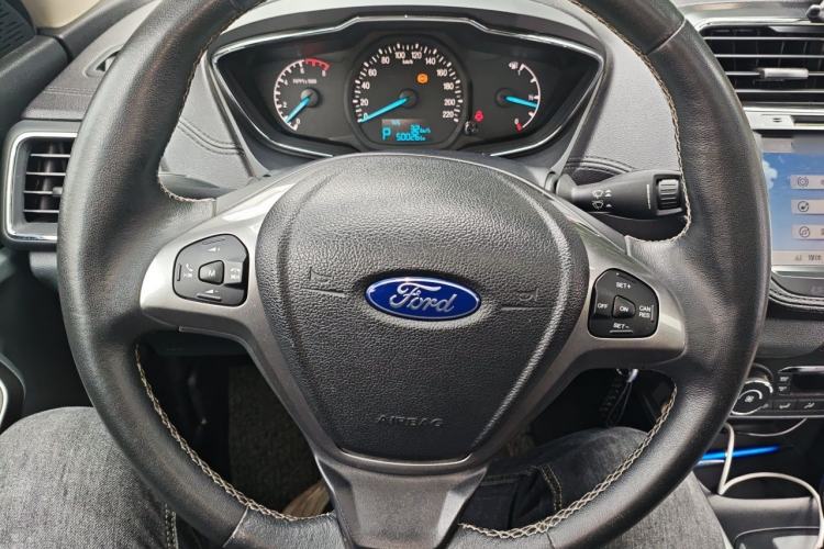 Used Ford Escort 2015 1.5L Automatic Fashion Model Steering Wheel