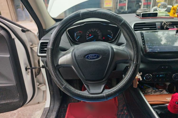Used Ford Escort 2015 1.5L Manual Fashion Edition Steering Wheel