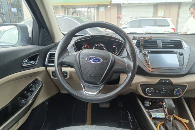 Used Ford Escort 2015 1.5L Automatic Comfort Edition Steering Wheel