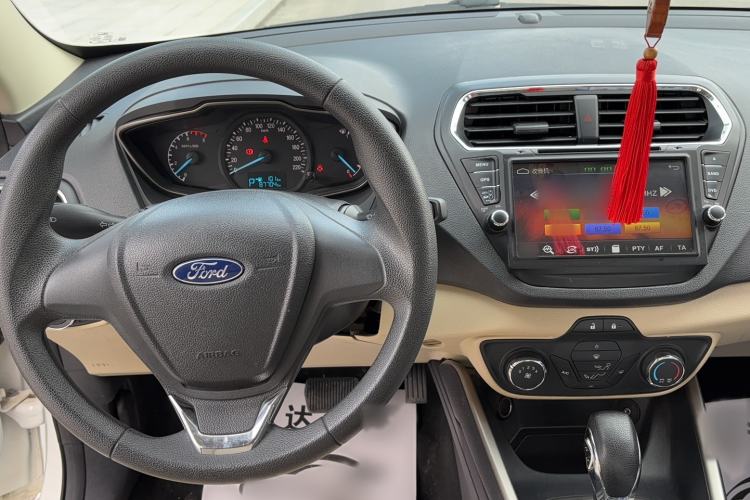 Used Ford Escort 2015 1.5L Automatic Comfort Edition Steering Wheel