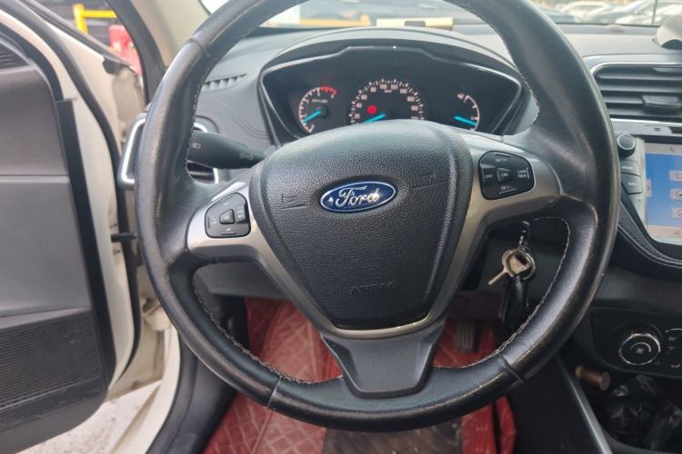 Used Ford Escort 2015 1.5L Automatic Fashion Model Steering Wheel