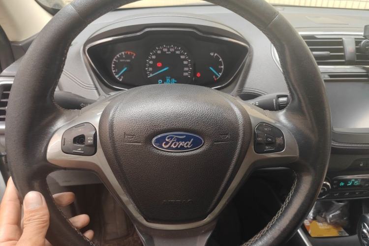 Used Ford Escort 2015 1.5L Automatic Fashion Model Steering Wheel