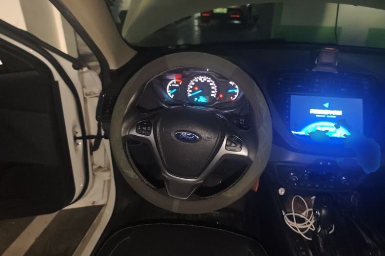 Used Ford Escort 2015 1.5L Automatic Fashion Model Steering Wheel