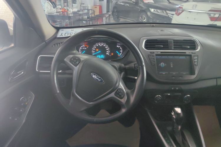 Used Ford Escort 2015 1.5L Automatic Fashion Model Steering Wheel