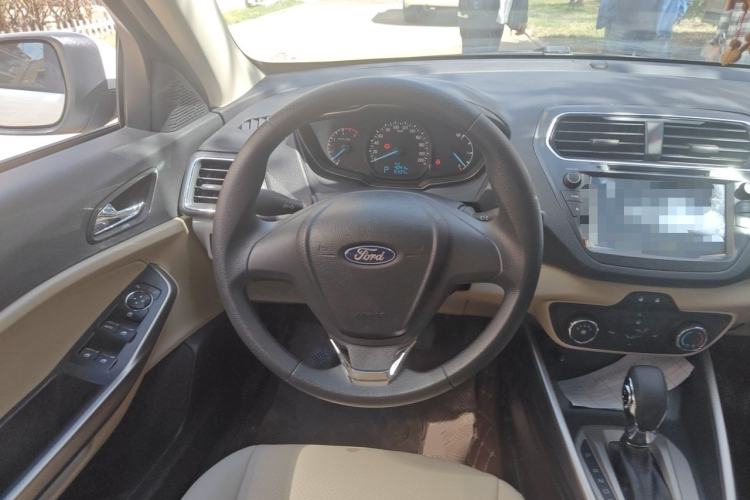 Used Ford Escort 2015 1.5L Automatic Comfort Edition Steering Wheel
