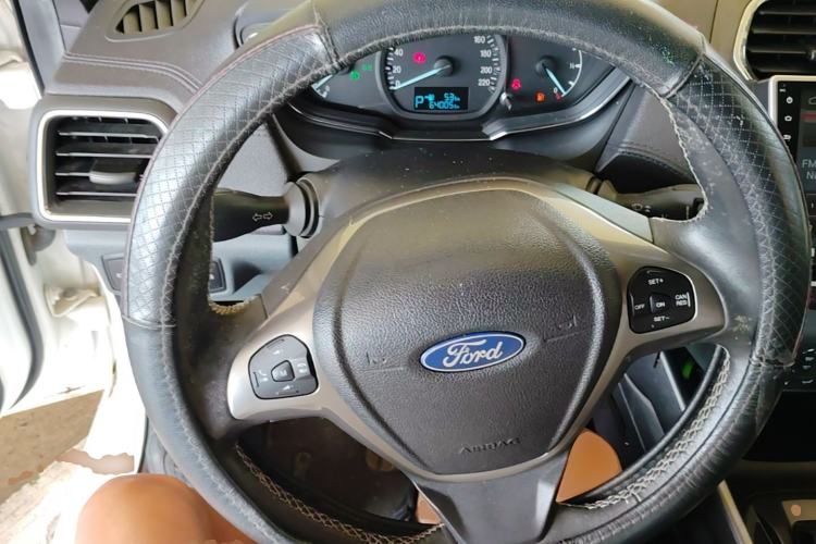 Used Ford Escort 2015 1.5L Automatic Fashion Model Steering Wheel