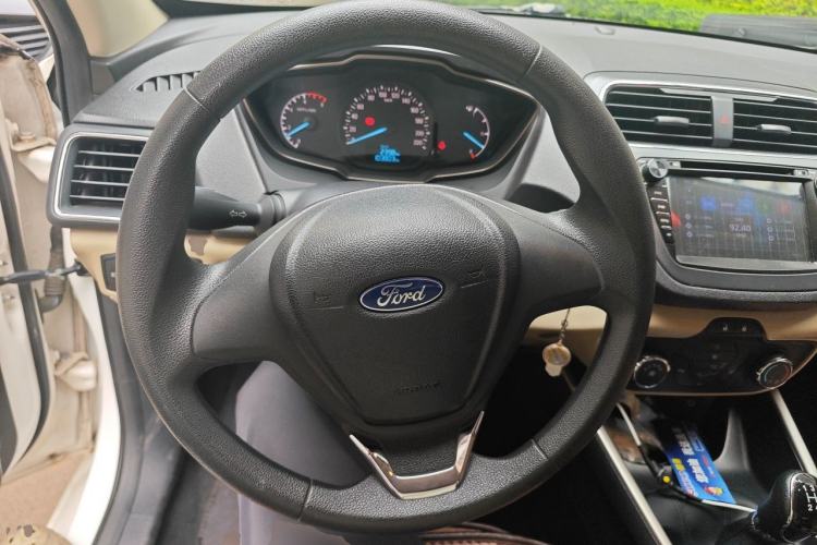 Used Ford Escort 2015 1.5L Manual Comfort Model Steering Wheel