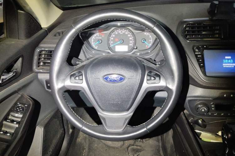 Used Ford Escort 2015 1.5L Automatic Fashion Model Steering Wheel