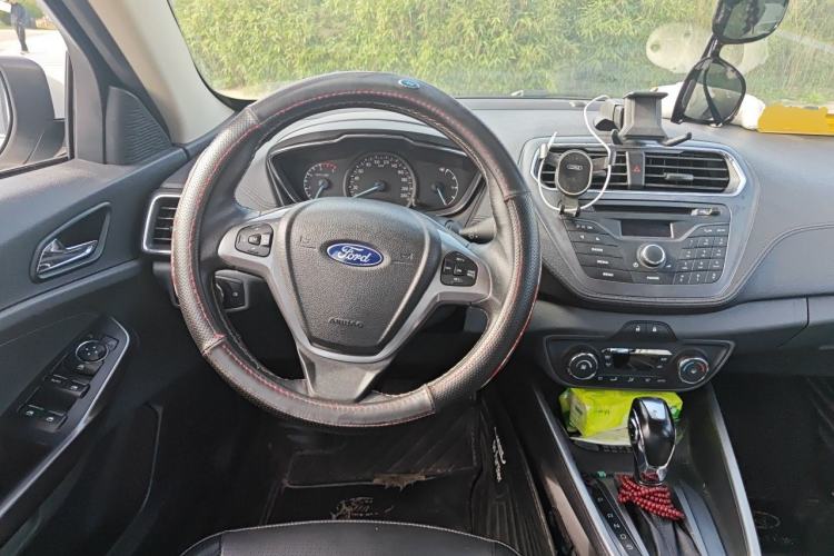 Used Ford Escort 2015 1.5L Automatic Fashion Model Steering Wheel