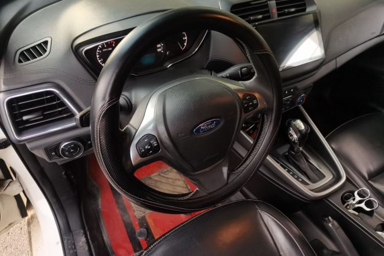 Used Ford Escort 2015 1.5L Automatic Fashion Model Steering Wheel