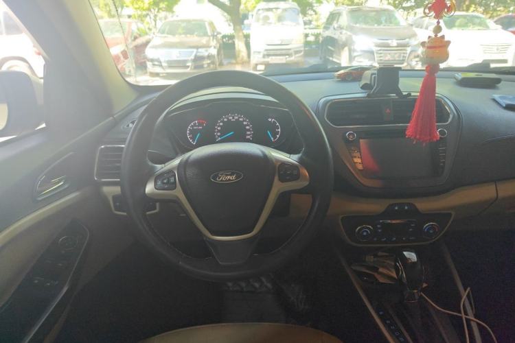Used Ford Escort 2015 1.5L Automatic Fashion Model Steering Wheel