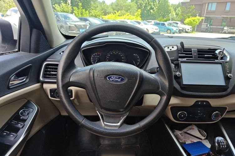 Used Ford Escort 2015 1.5L Manual Comfort Model Steering Wheel