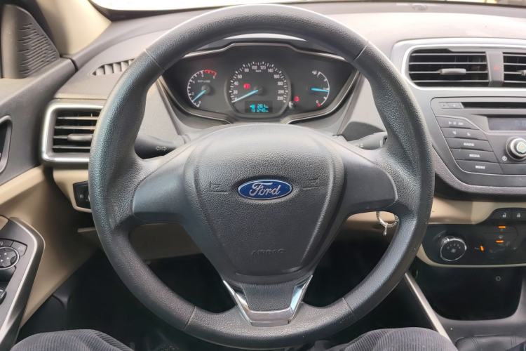 Used Ford Escort 2015 1.5L Manual Comfort Model Steering Wheel