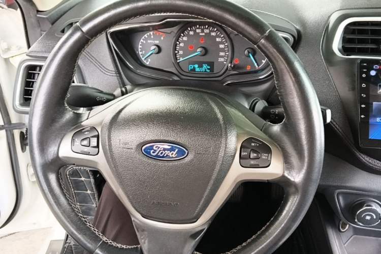 Used Ford Escort 2015 1.5L Automatic Fashion Model Steering Wheel