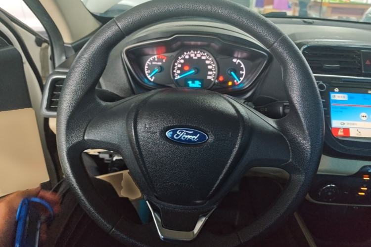 Used Ford Escort 2015 1.5L Manual Comfort Model Steering Wheel