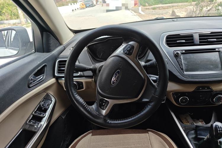 Used Ford Escort 2015 1.5L Manual Comfort Model Steering Wheel