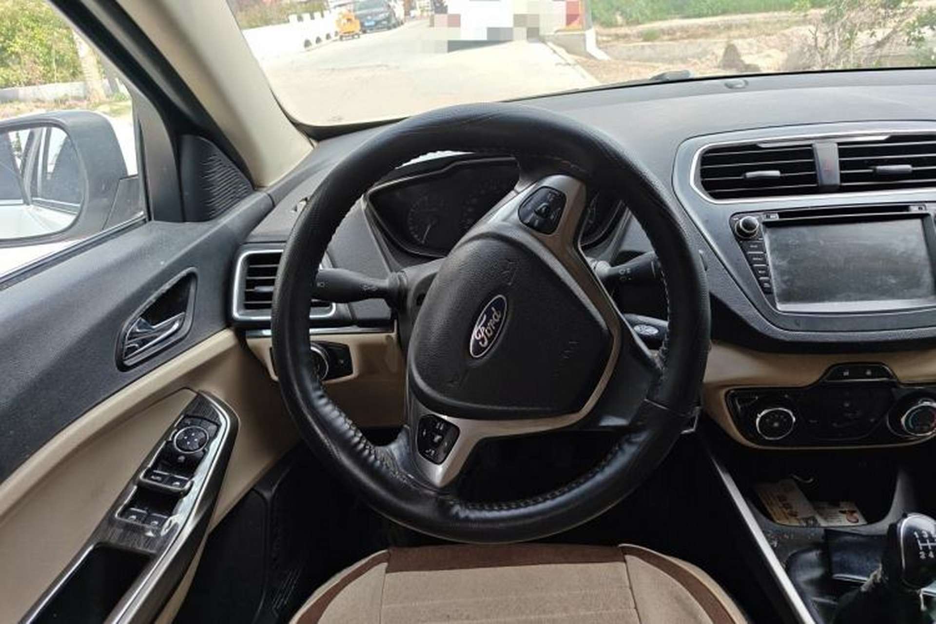 Used Ford Escort 2015 1.5L Manual Comfort Model Steering Wheel
