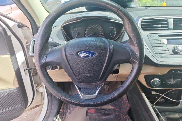 Used Ford Escort 2015 1.5L Manual Comfort Model Steering Wheel
