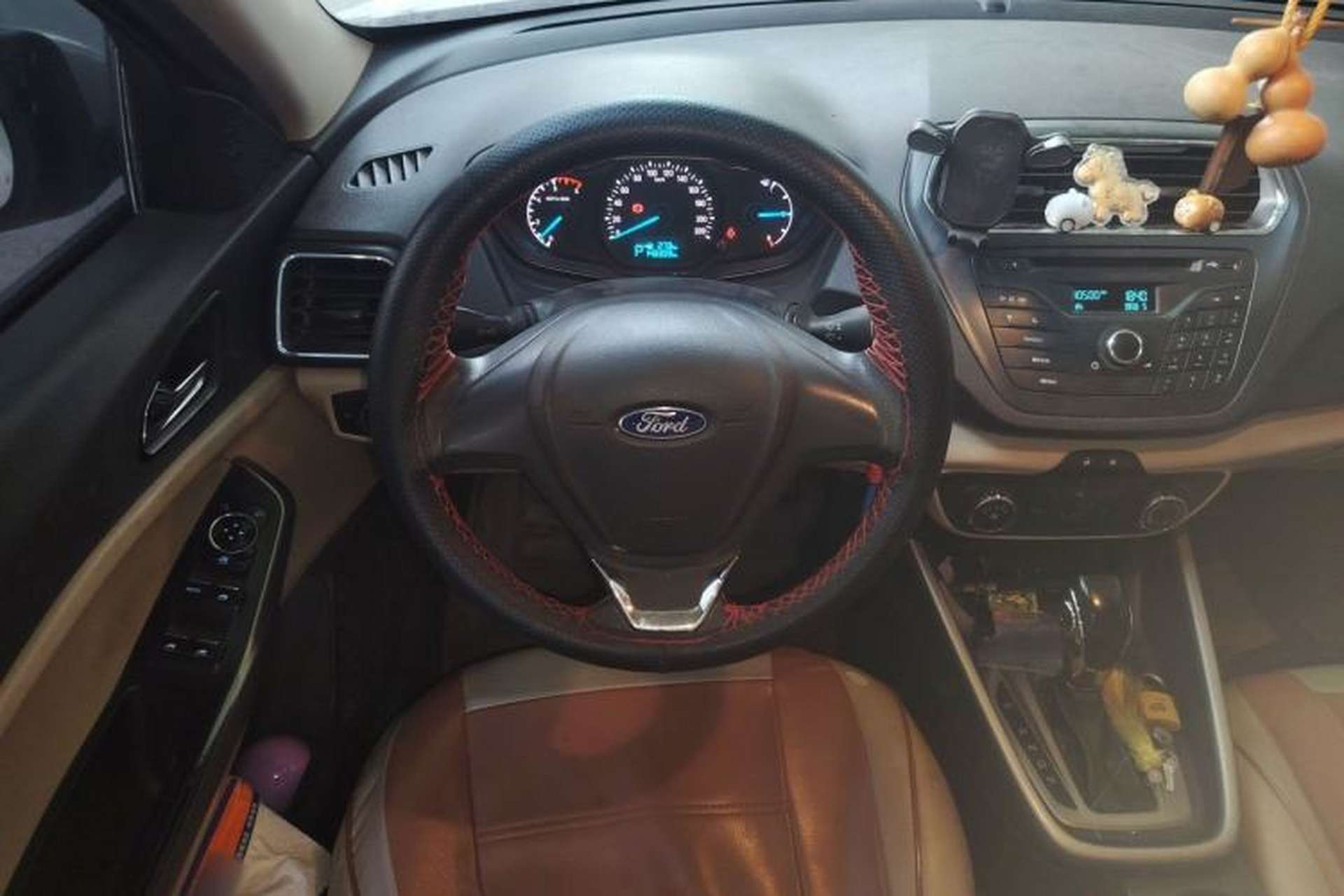 Used Ford Escort 2015 1.5L Automatic Comfort Edition Steering Wheel