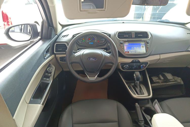 Used Ford Escort 2015 1.5L Automatic Comfort Edition Steering Wheel