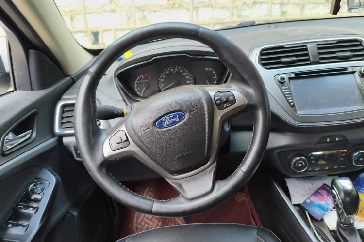 Used Ford Escort 2015 1.5L Automatic Fashion Model Steering Wheel