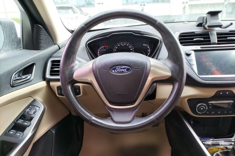 Used Ford Escort 2015 1.5L Manual Fashion Edition Steering Wheel