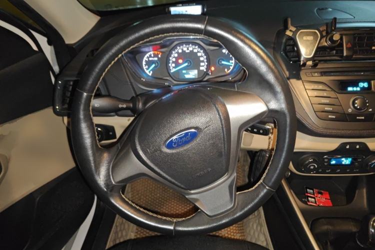 Used Ford Escort 2015 1.5L Manual Fashion Edition Steering Wheel