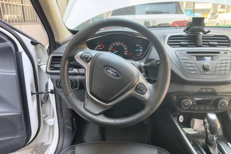 Used Ford Escort 2015 1.5L Automatic Fashion Model Steering Wheel