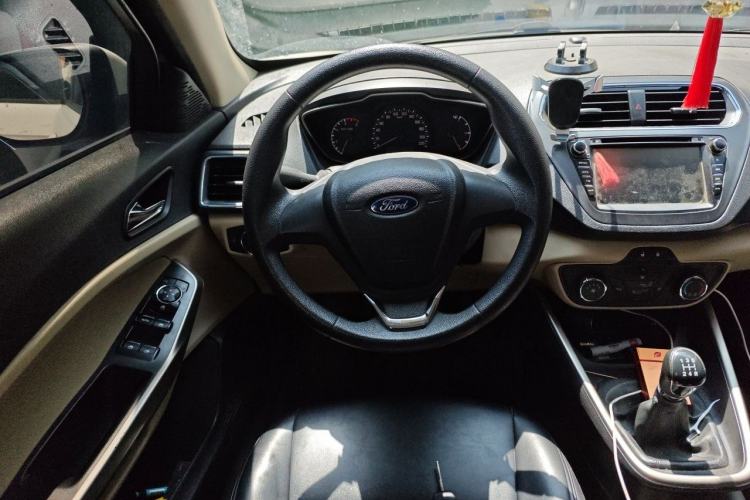 Used Ford Escort 2015 1.5L Manual Comfort Model Steering Wheel