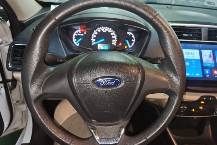 Used Ford Escort 2015 1.5L Manual Comfort Model Steering Wheel