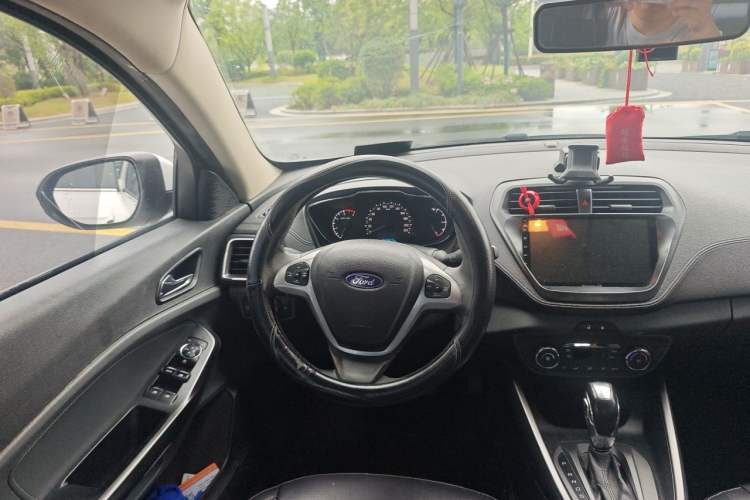 Used Ford Escort 2015 1.5L Automatic Fashion Model Steering Wheel