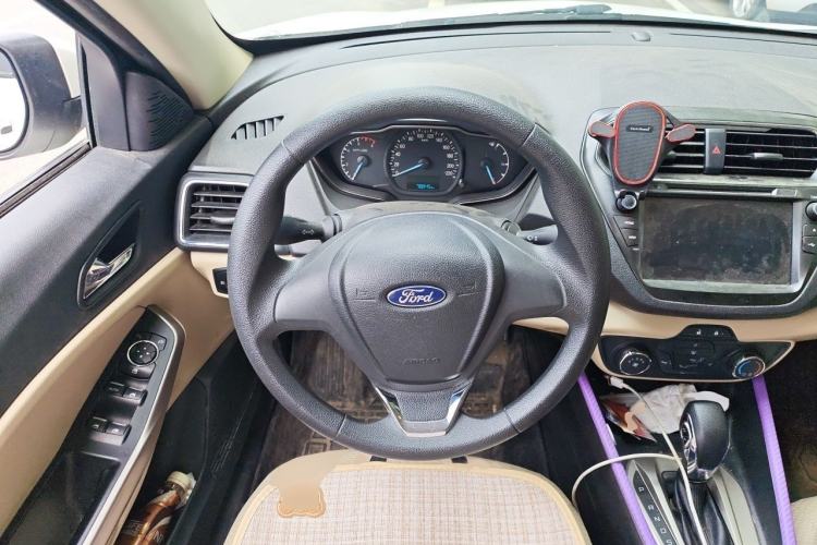 Used Ford Escort 2015 1.5L Automatic Comfort Edition Steering Wheel