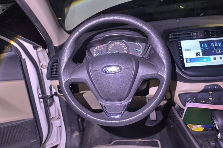 Used Ford Escort 2015 1.5L Automatic Comfort Edition Steering Wheel