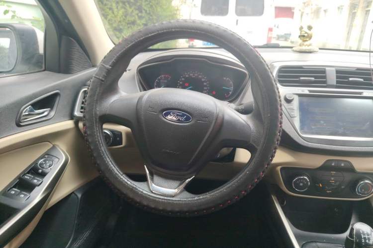 Used Ford Escort 2015 1.5L Manual Comfort Model Steering Wheel