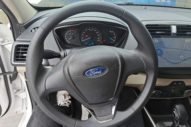 Used Ford Escort 2015 1.5L Automatic Comfort Edition Steering Wheel