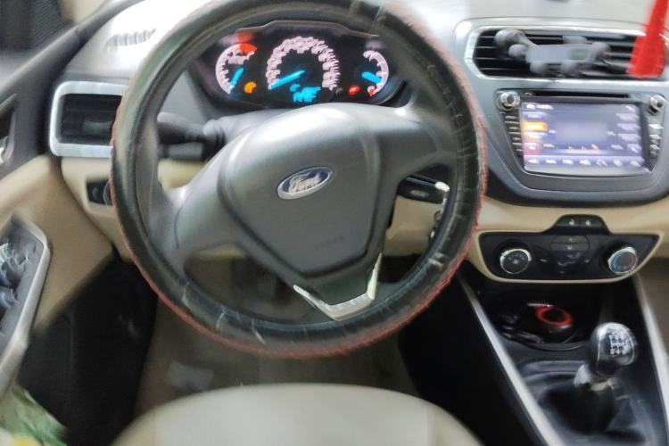 Used Ford Escort 2015 1.5L Manual Comfort Model Steering Wheel