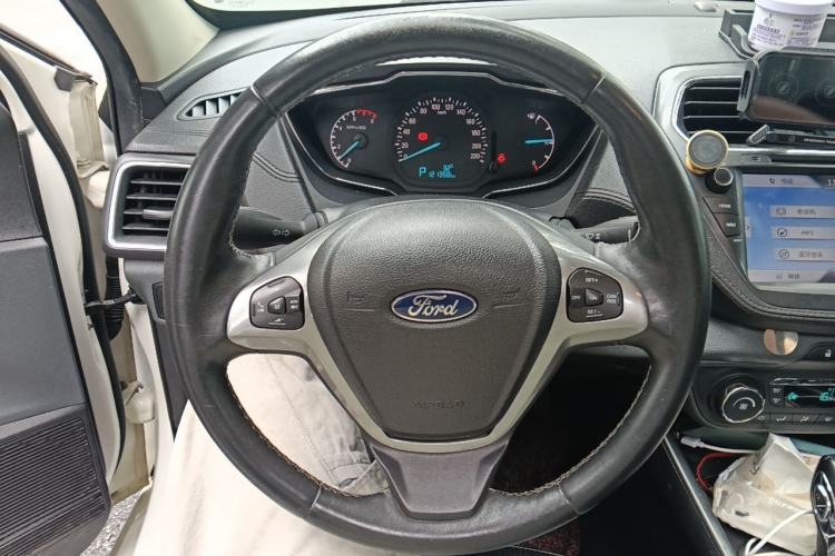 Used Ford Escort 2015 1.5L Automatic Fashion Model Steering Wheel