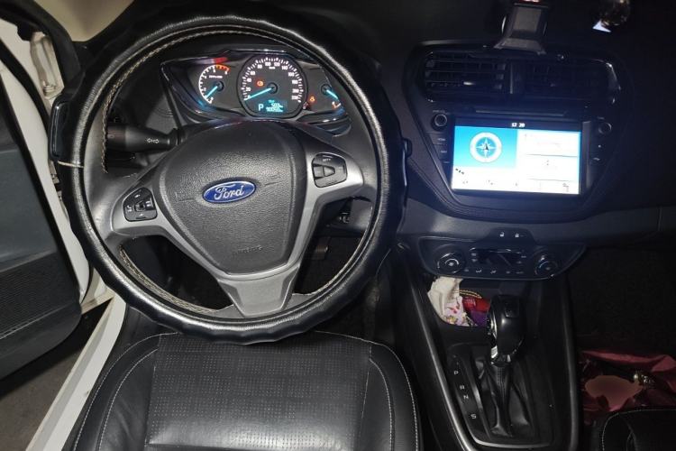 Used Ford Escort 2015 1.5L Automatic Fashion Model Steering Wheel