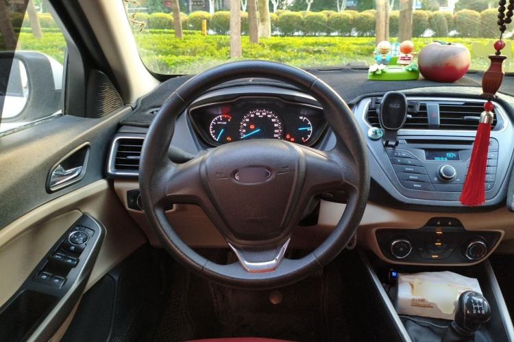 Used Ford Escort 2015 1.5L Manual Comfort Model Steering Wheel