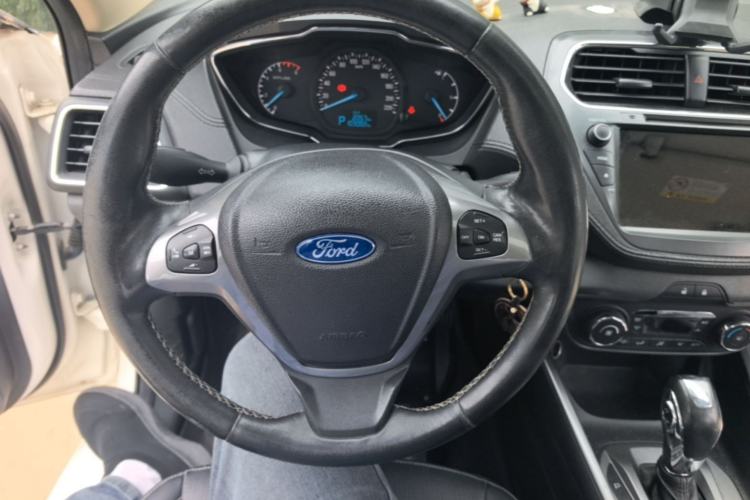 Used Ford Escort 2015 1.5L Automatic Fashion Model Steering Wheel