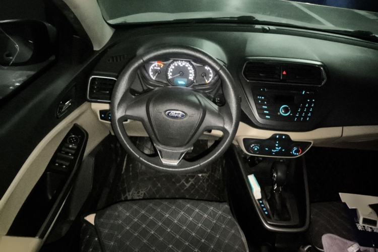 Used Ford Escort 2015 1.5L Automatic Comfort Edition Steering Wheel