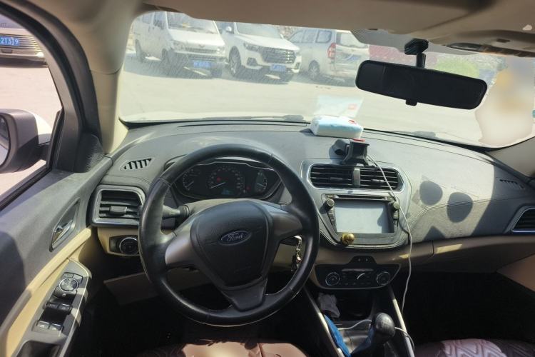 Used Ford Escort 2015 1.5L Manual Fashion Edition Steering Wheel