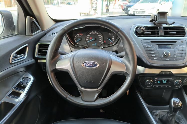 Used Ford Escort 2015 1.5L Manual Fashion Edition Steering Wheel