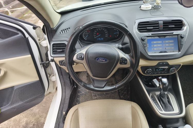 Used Ford Escort 2015 1.5L Automatic Fashion Model Steering Wheel