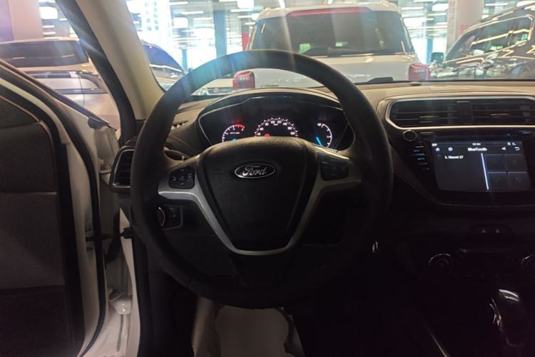 Used Ford Escort 2015 1.5L Automatic Fashion Model Steering Wheel